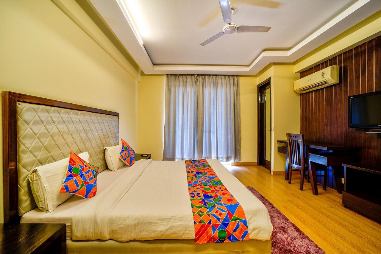 Fabhotel Rivlet Γκουργκάον Εξωτερικό φωτογραφία